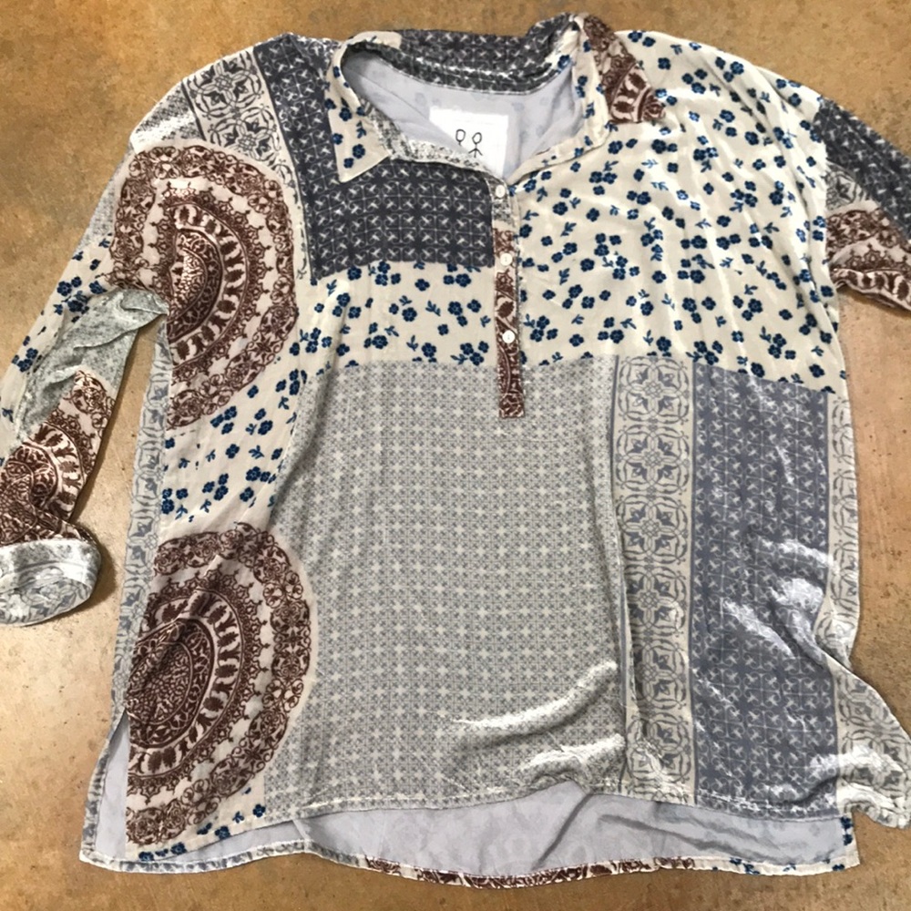 Johnny Was long sleeve print velvet top w/collar